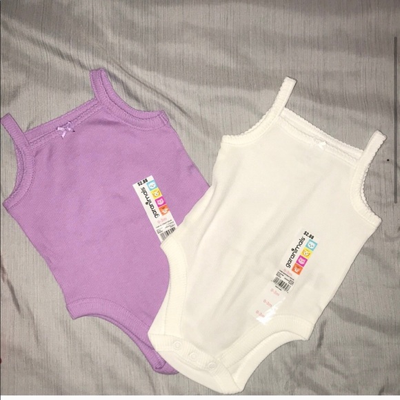 Baby clothes, bodysuit and baby cami - Picture 7 of 9